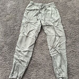 Thread & Supply Light GreenJoggers